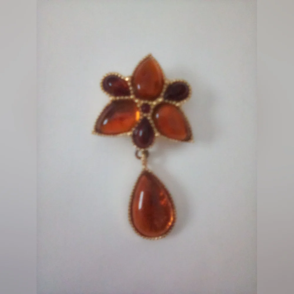 Avon Vintage Flower Pin Brooch - Picture 3 of 9